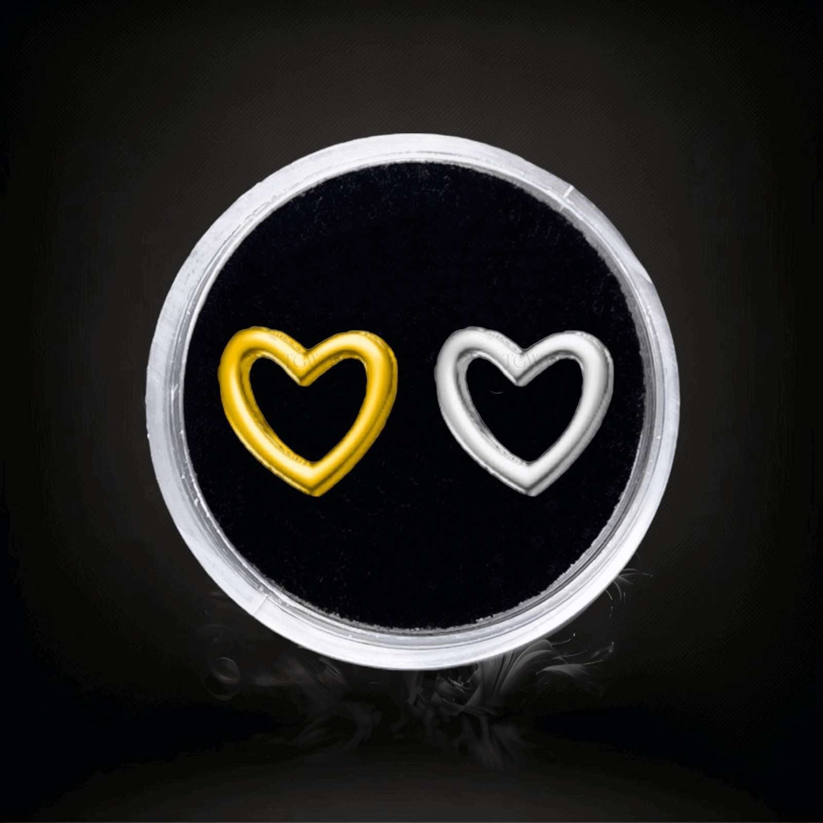 Design : Coeur en contour  Couleur :   Or blanc  Or jaune Matériel : Or 18 carats   Dimensions : 4.6x5mm  Épaisseur ：0.5mm