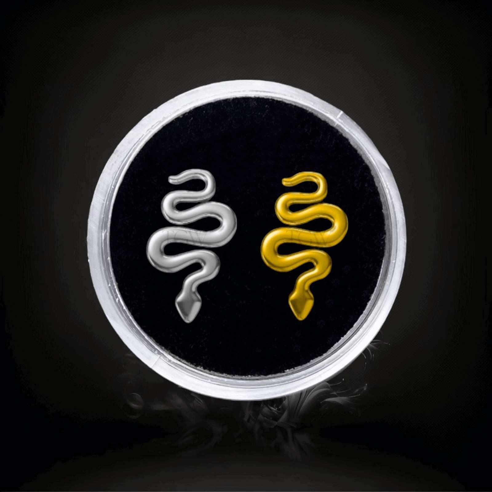 Design : Serpent  Couleur :   Or blanc  Or jaune    Matériel : Or 18 carats   Dimensions : environ 4x4mm  Épaisseur ：0,5mm