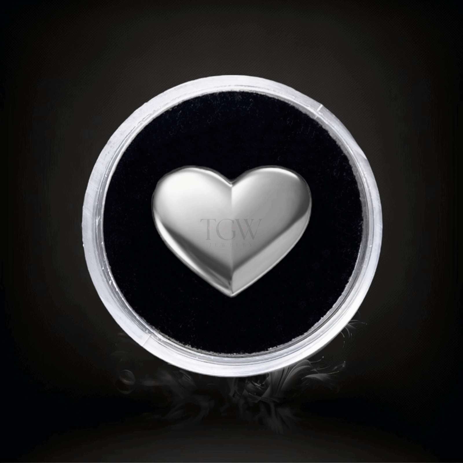 Design : Coeur plein  Couleur :   Or blanc Matériel : Or 18 carats   Dimensions : 3x3,7mm  Épaisseur ：0.5mm