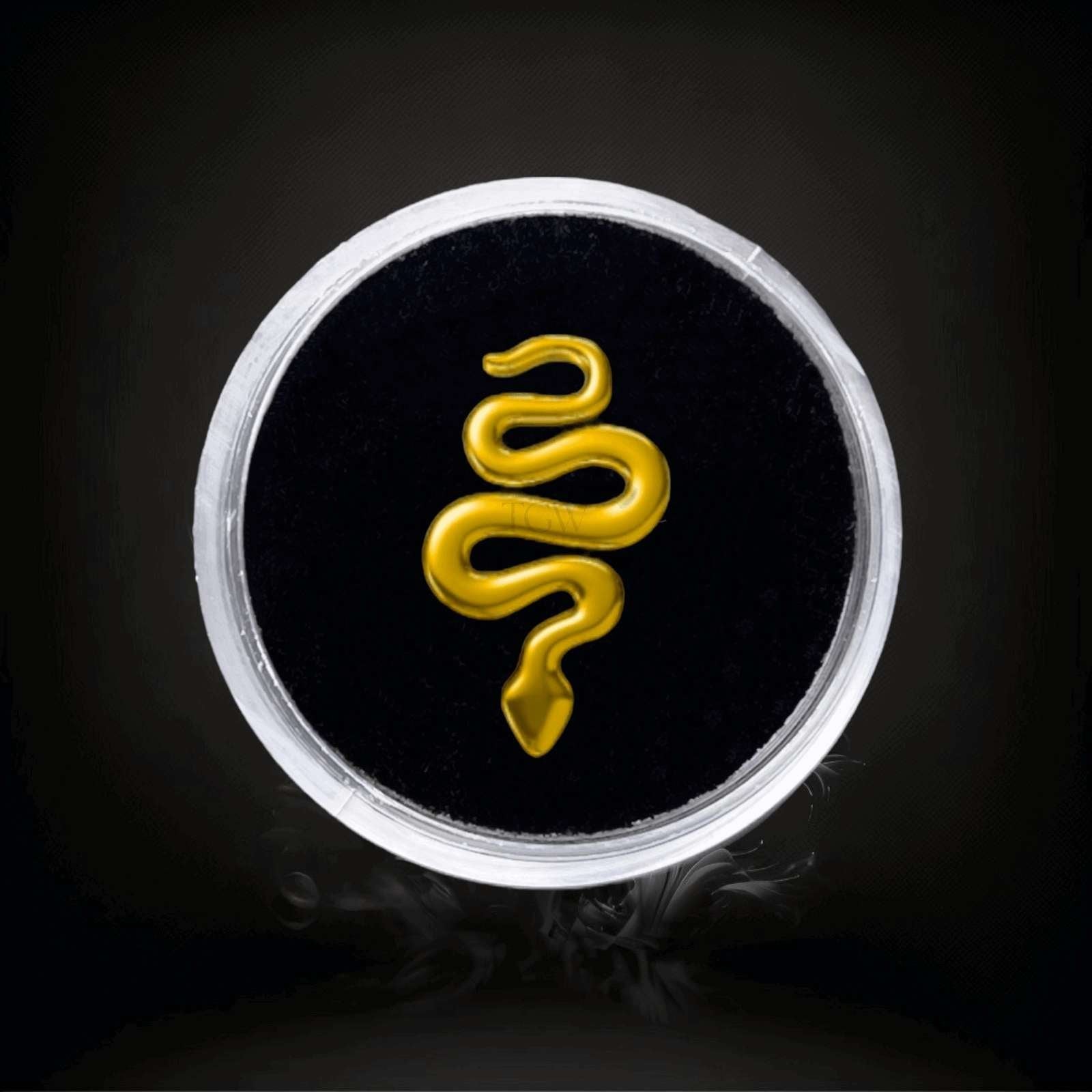 SERPENT OR JAUNE 18K Design : Serpent   Matériel : Or 18 carats   Dimensions : environ 4x4mm  Épaisseur ：0,5mm